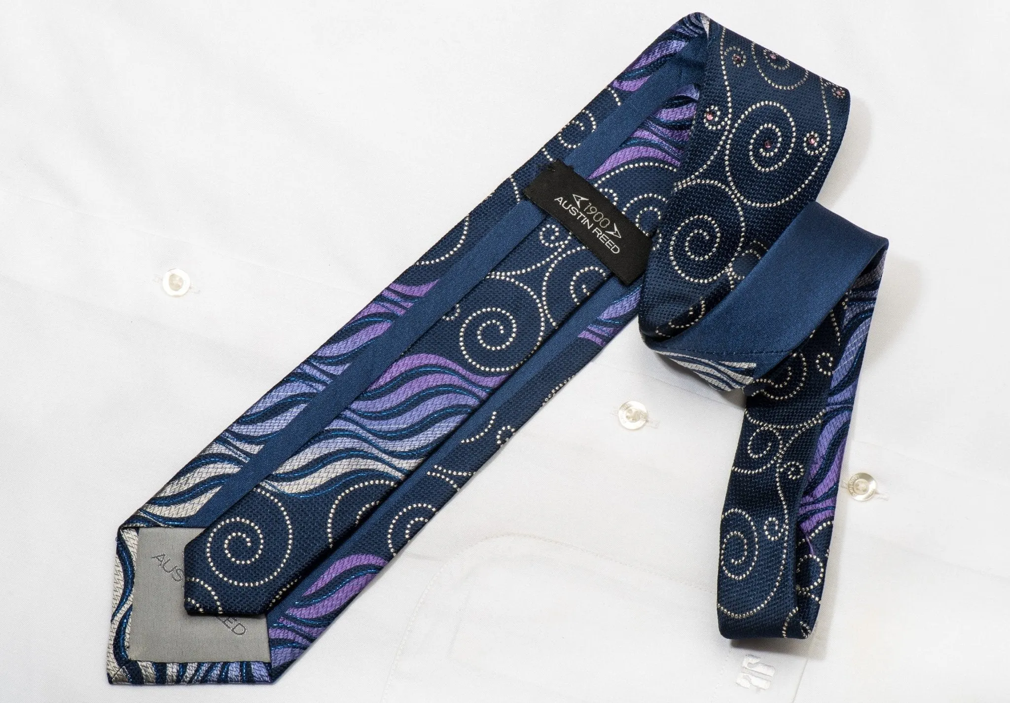 Austin Reed Men's Silk Rhinestone Necktie Scrolls & Waves On Blue With Sparkles