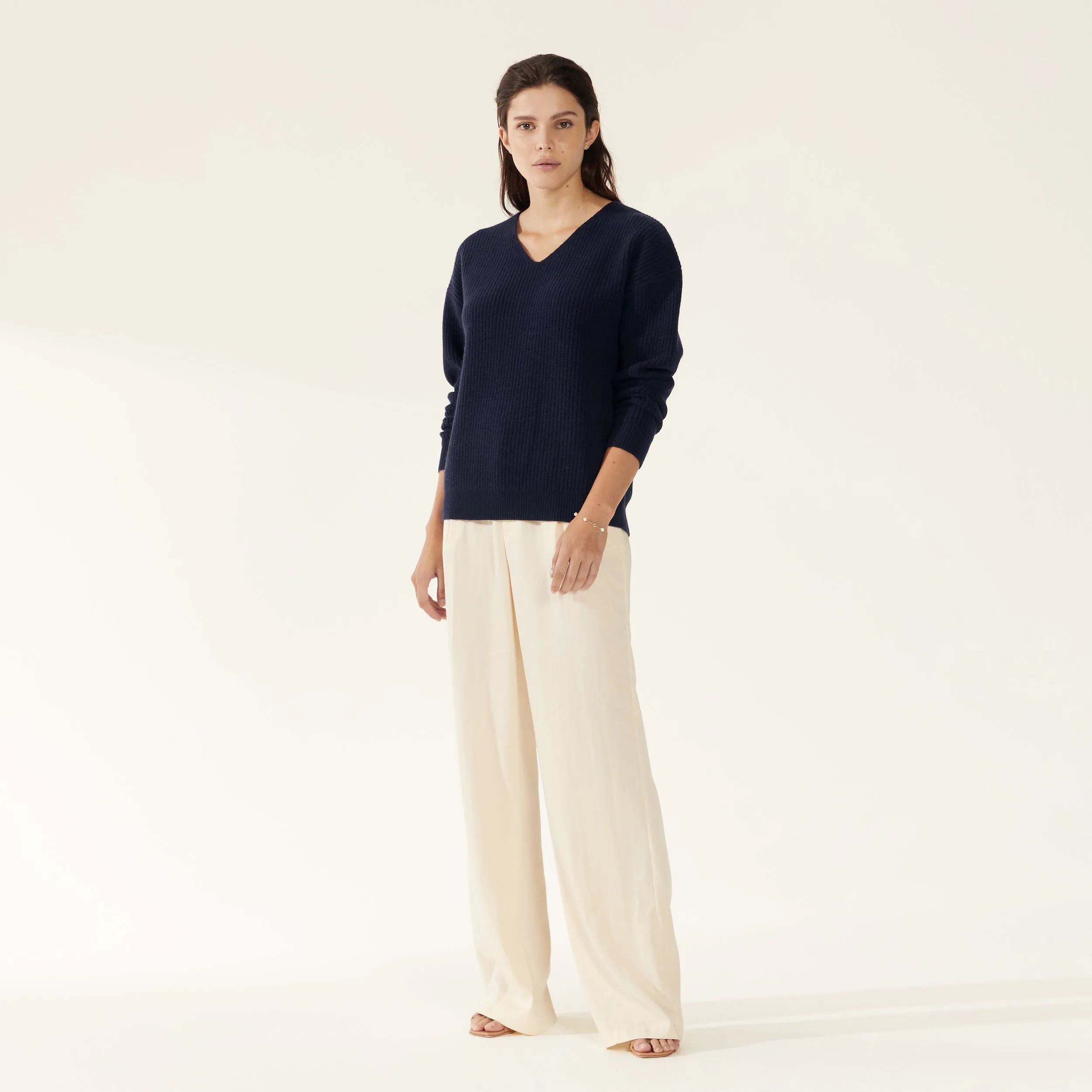 Avery Chunky Cashmere V-Neck