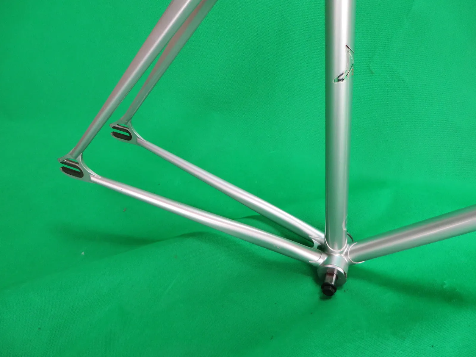 Makino // Ice Green / Silver Metallic Fade // 50cm